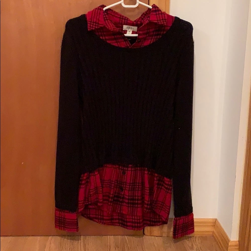 Red/black sweatshirt